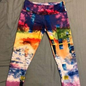 Onzie crop multicolor leggings
